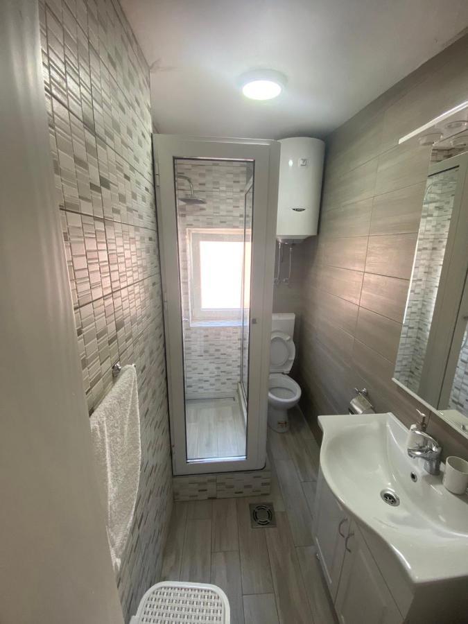 Apartman Niksicアパートメント エクステリア 写真